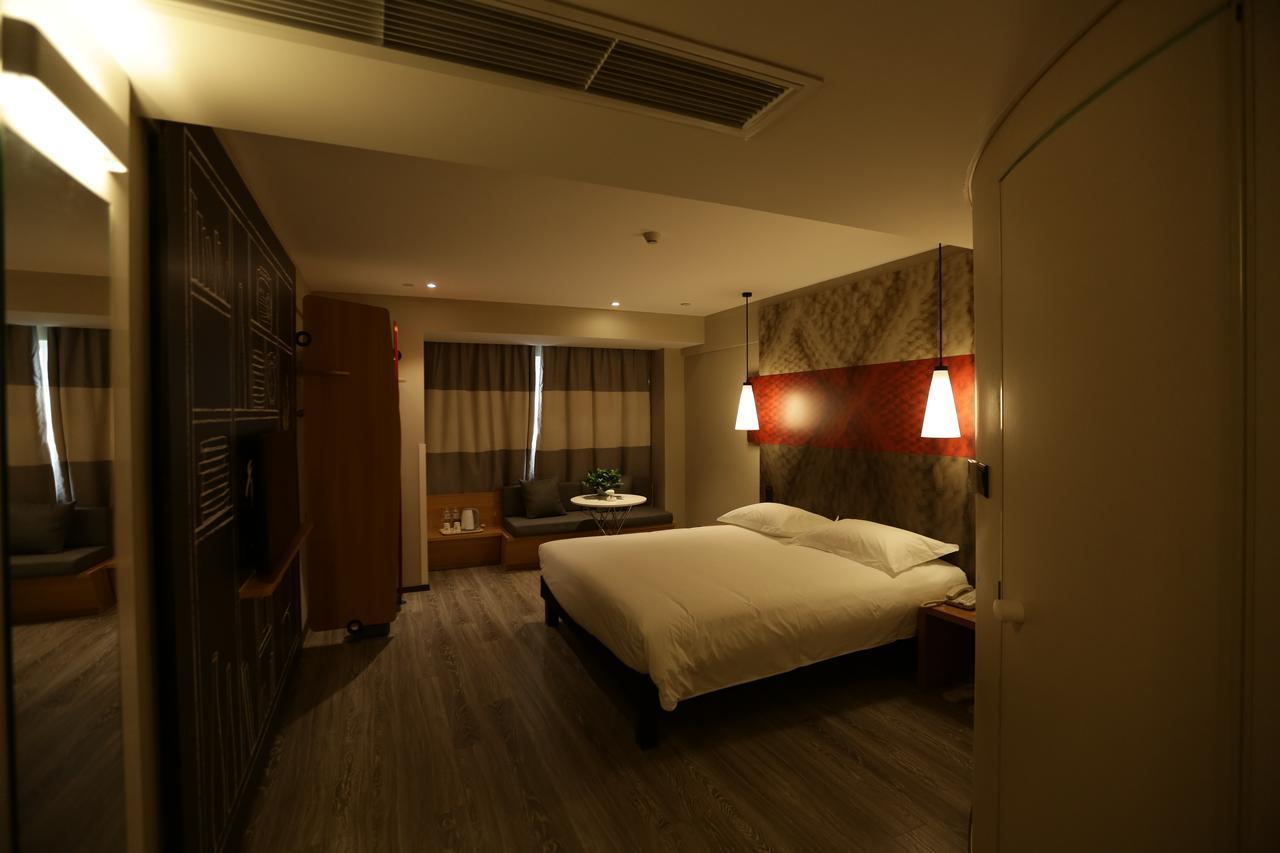 Ibis Chengdu West Jingcui Road Hotel Ngoại thất bức ảnh