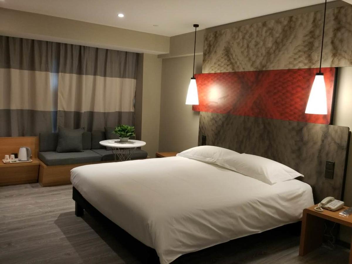 Ibis Chengdu West Jingcui Road Hotel Ngoại thất bức ảnh