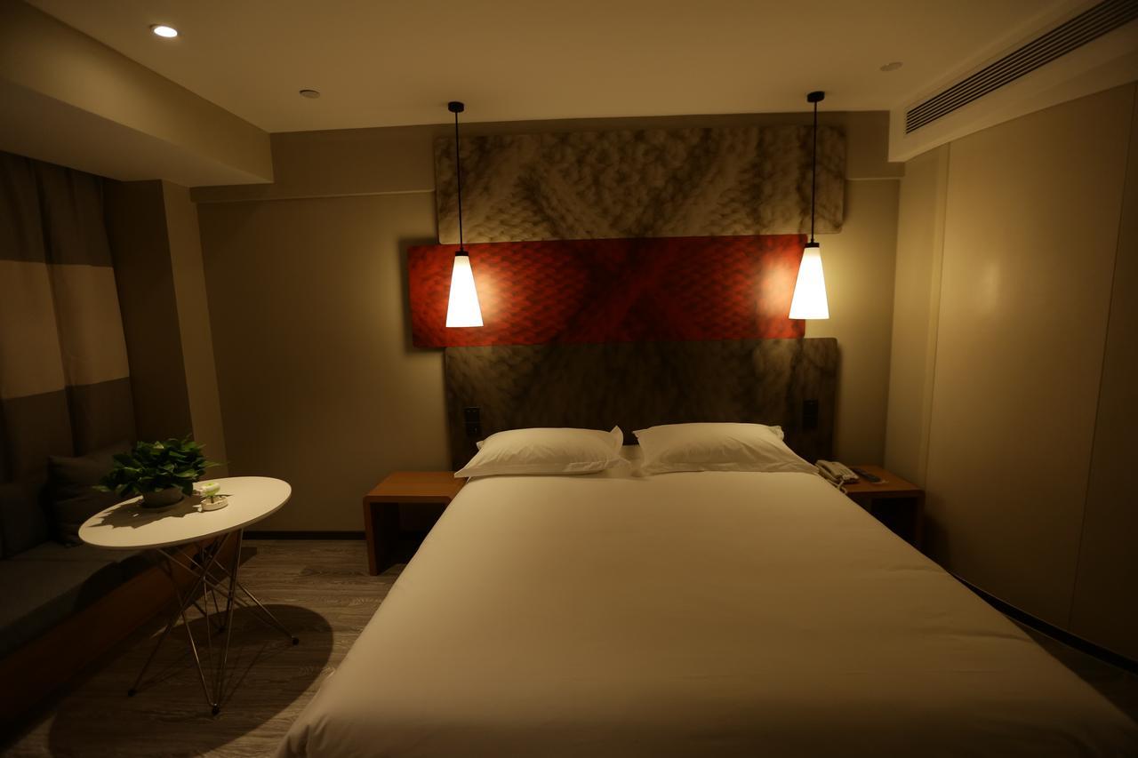 Ibis Chengdu West Jingcui Road Hotel Ngoại thất bức ảnh